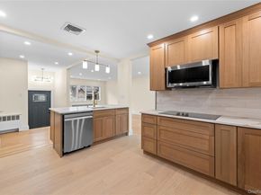 31 Cail Drive, East Rockaway NY 11518