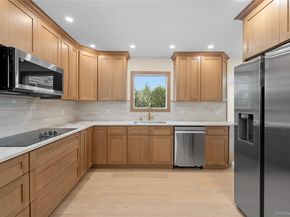 31 Cail Drive, East Rockaway NY 11518