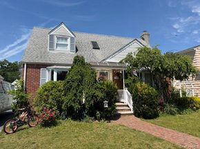 231 Dorchester Road, Garden City NY 11530