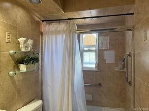 231 Dorchester Road, Garden City NY 11530