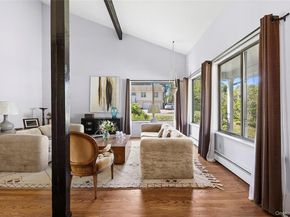 7 Stirrup Lane, Glen Cove NY 11542