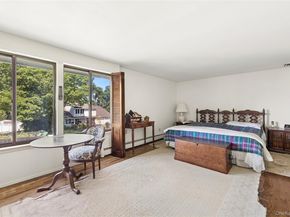 7 Stirrup Lane, Glen Cove NY 11542