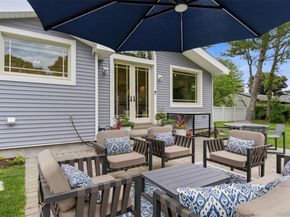 238 Woodlawn Avenue, Saint James NY 11780