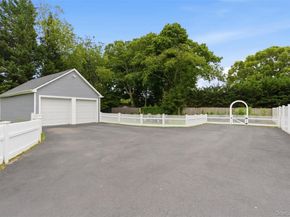 238 Woodlawn Avenue, Saint James NY 11780