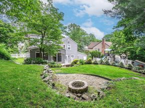 7 Cedar Lane, Glen Head NY 11545