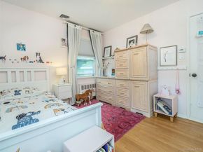 7 Cedar Lane, Glen Head NY 11545