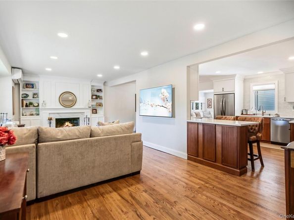 434 W Main Street, Huntington NY 11743