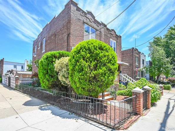 6953 73rd Place, Middle Village NY 11379