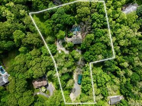77 Shore Road, Mount Sinai NY 11766