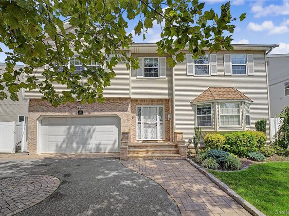2455 7th Avenue, East Meadow NY 11554