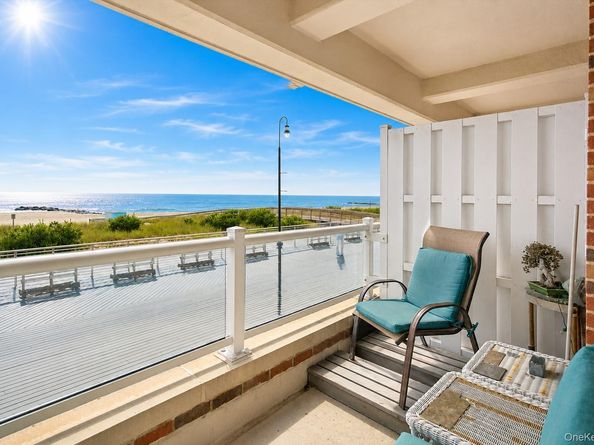 370 W Broadway 1D, Long Beach NY 11561