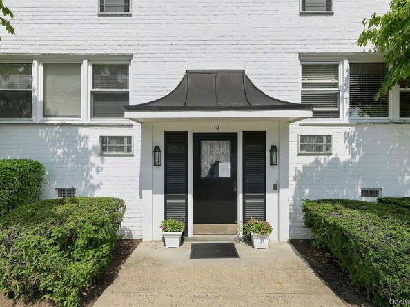 19 Avon Circle D, Rye Brook NY 10573