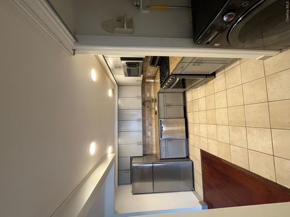 143-41 84th Drive 6E, Briarwood NY 11435