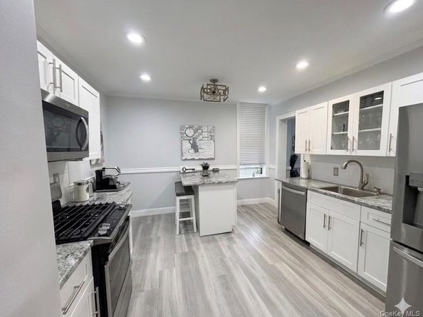 1175 E Broadway 1G, Hewlett NY 11557