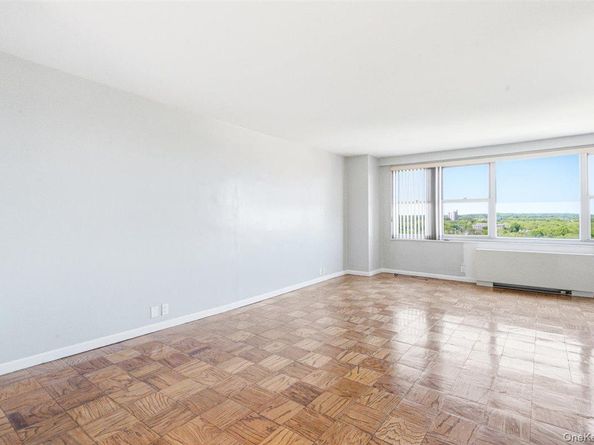 70-25 Yellowstone Boulevard 15P, Forest Hills NY 11375