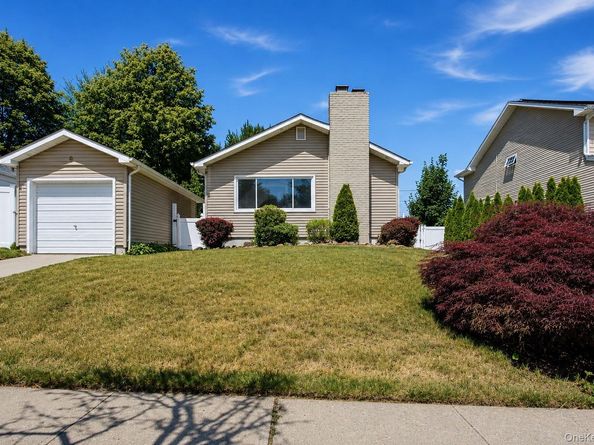 5 Willets Drive, Syosset NY 11791