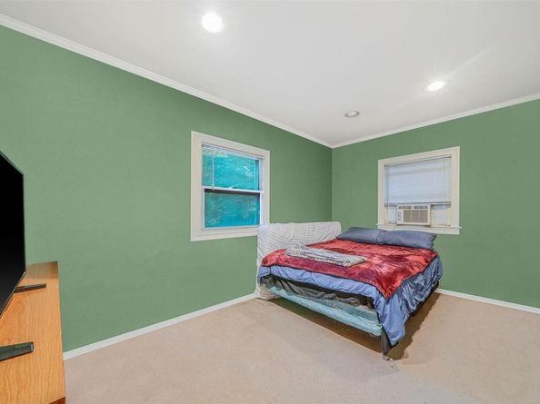 266 Earle Avenue, Lynbrook NY 11563