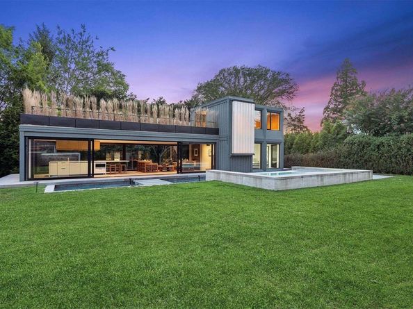 13 Egypt Lane, East Hampton NY 11937