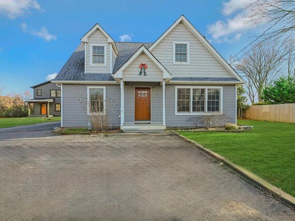 1727 Main Road, Jamesport NY 11947