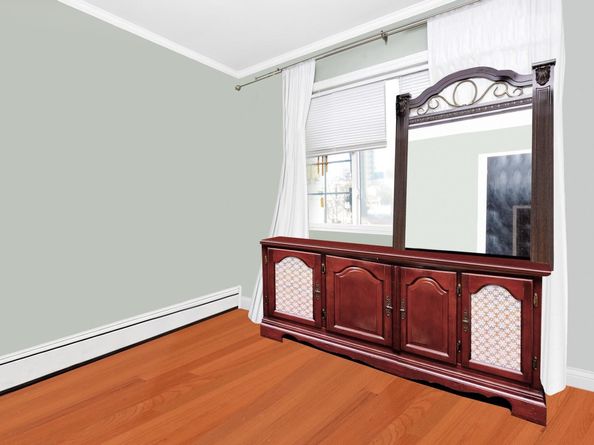 65-02 80 Street, Middle Village NY 11379