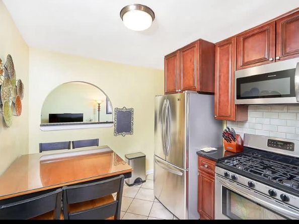 1165 E 54th Street 3s, Brooklyn NY 11234