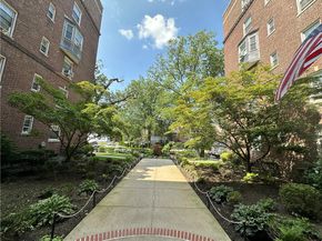 17506 Devonshire Boulevard 4C, Jamaica Hills NY 11432