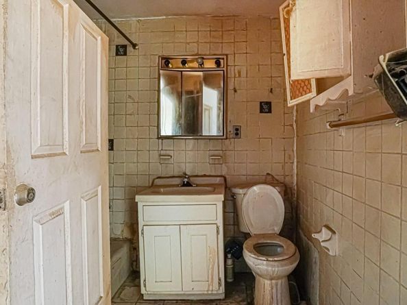 1729 Unionport Road, Bronx NY 10462