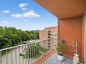 1 Lakeview Drive 6R, Peekskill NY 10566