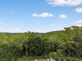 1 Lakeview Drive 6R, Peekskill NY 10566