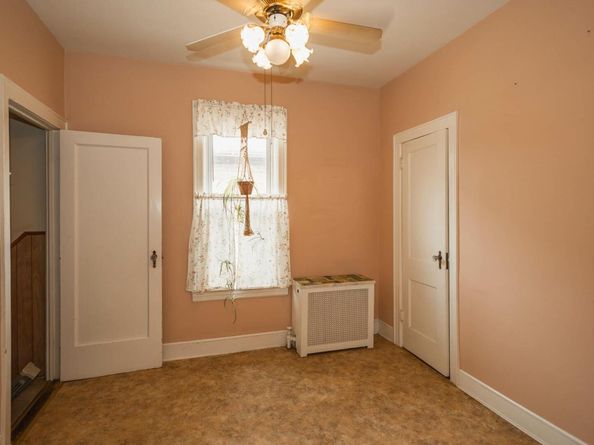 40-29 201 Street A, B, C, Bayside NY 11361