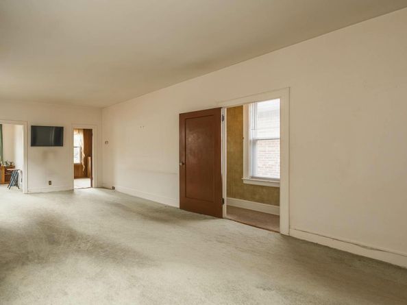 40-29 201 Street A, B, C, Bayside NY 11361