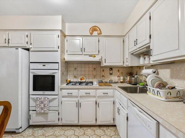 7429 Calamus Avenue 20, Flushing NY 11373