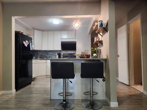 240-02 70th Avenue 1C, Douglaston NY 11362