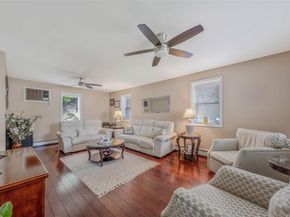 6 Center Street, Ronkonkoma NY 11779
