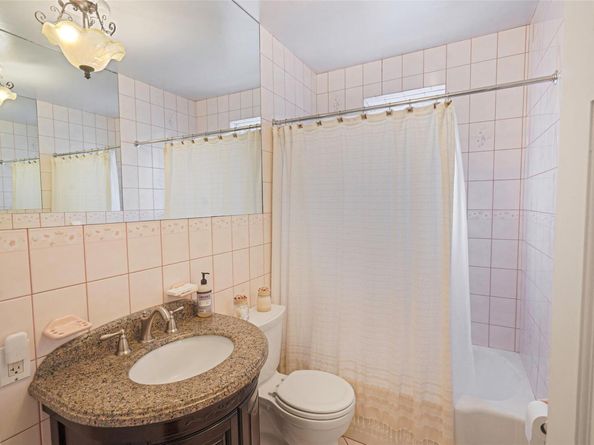 6 Center Street, Ronkonkoma NY 11779