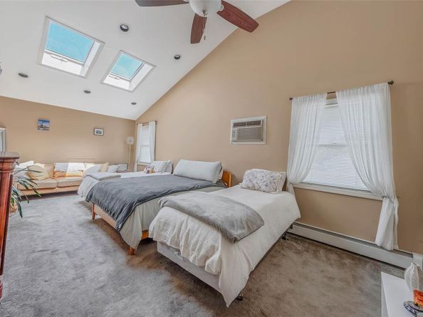 6 Center Street, Ronkonkoma NY 11779