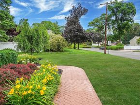 6 Center Street, Ronkonkoma NY 11779