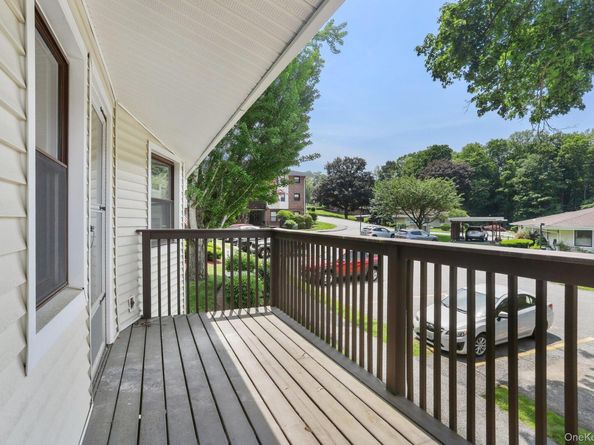 34 Warwick Place D, Yorktown Heights NY 10598