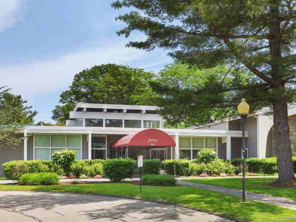 34 Warwick Place D, Yorktown Heights NY 10598