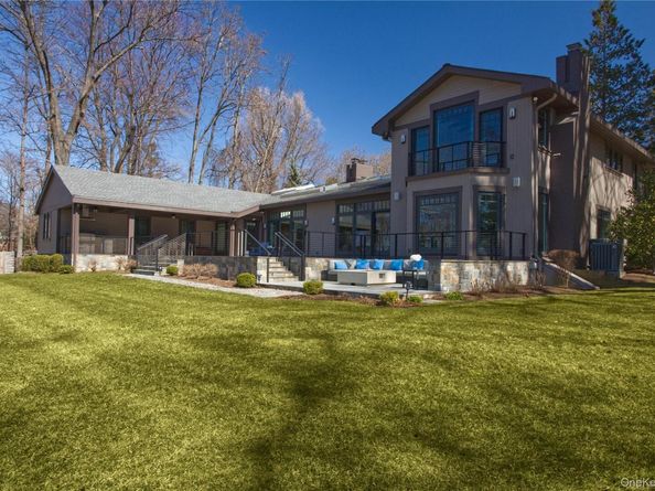 30 Half Moon Lane, Irvington NY 10533