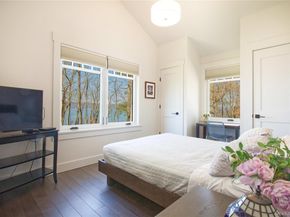 30 Half Moon Lane, Irvington NY 10533