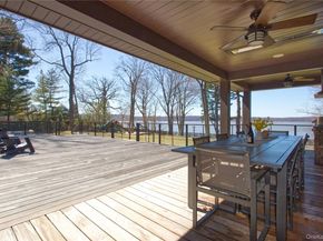 30 Half Moon Lane, Irvington NY 10533