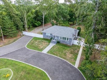 64 Sea Cliff Street