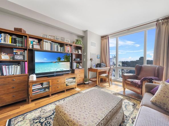 5 Renaissance Square 12F, White Plains NY 10601