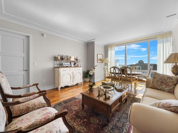 5 Renaissance Square 12F, White Plains NY 10601