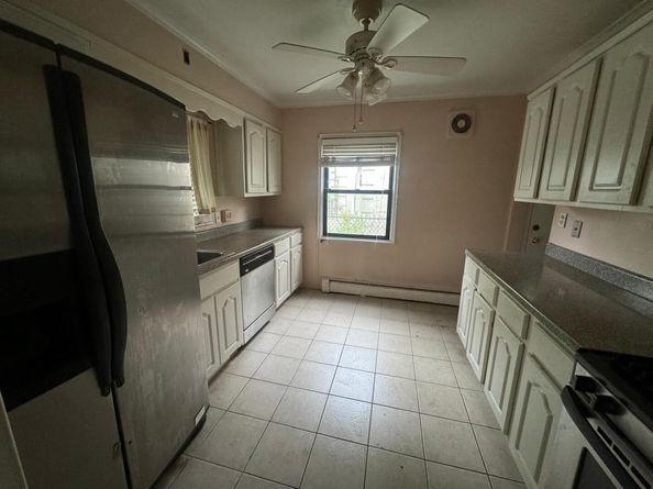 548 S 10th Avenue, Mount Vernon NY 10550