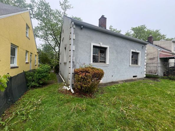 548 S 10th Avenue, Mount Vernon NY 10550