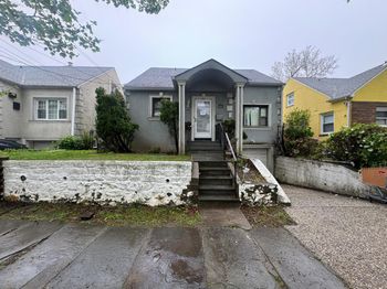 548 S 10th Avenue