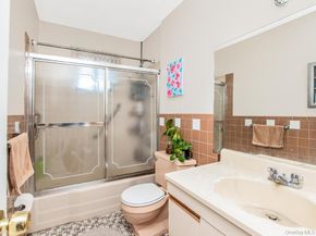 18 South Circle, Yonkers NY 10703