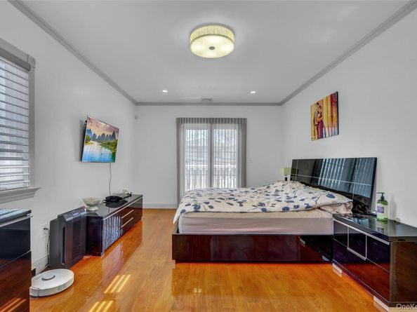 53-12 199 Street, Fresh Meadows NY 11365